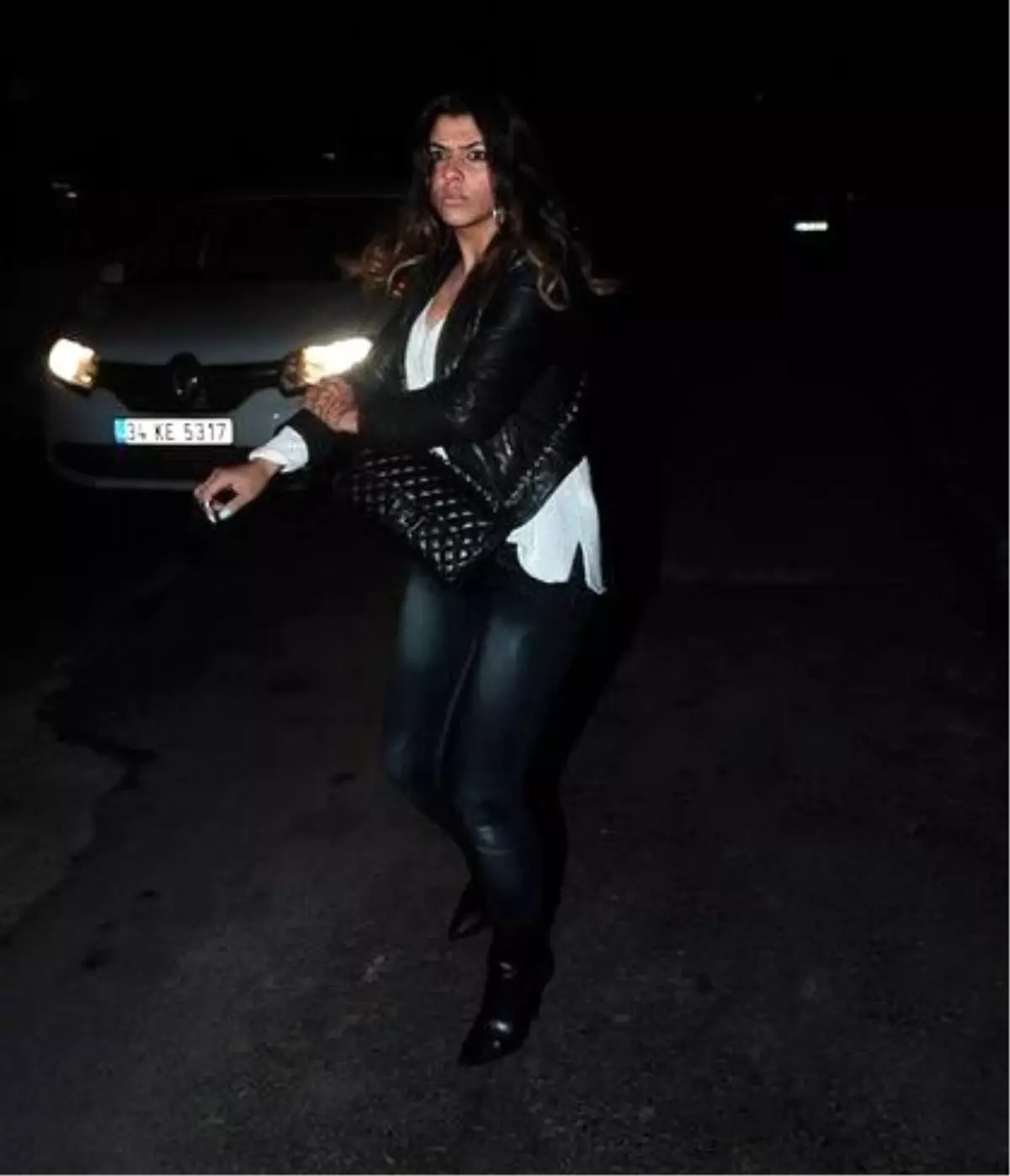 Tarkan\'ın Sevgilisi İlk Kez Bu Kadar Net Görüntülendi