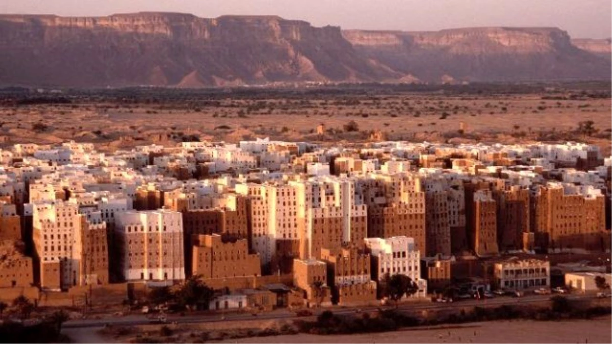 Bombardıman Altındaki Yemen'in Bilinmeyenleri