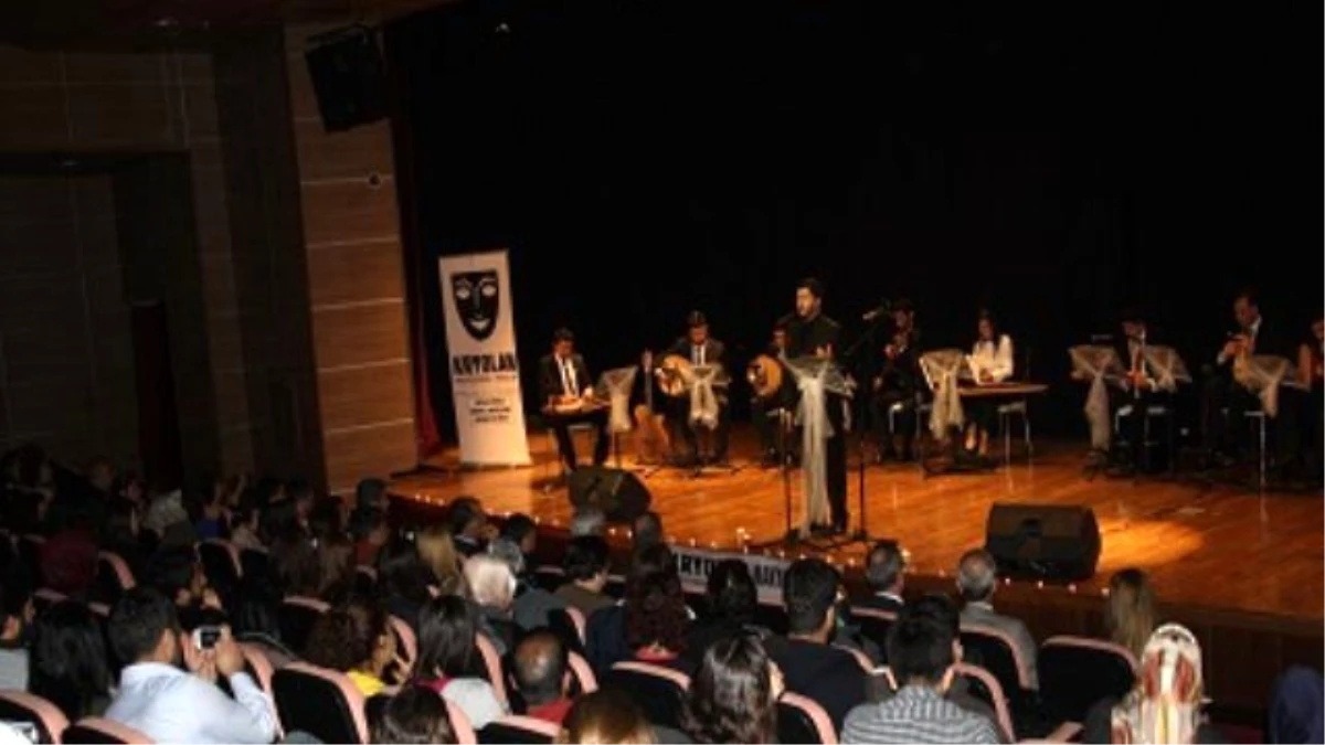 Dicle\'de Türk Sanat Müziği Ziyafeti
