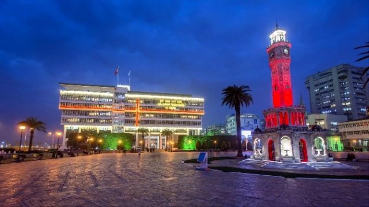 Dünyadaki 1 Saat Karanlığı İzmir\'den Destek