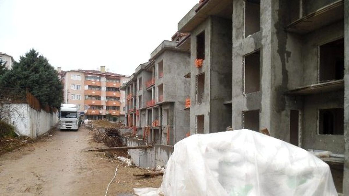 İzmit Belediyesi Kontrollerini Sürdürüyor