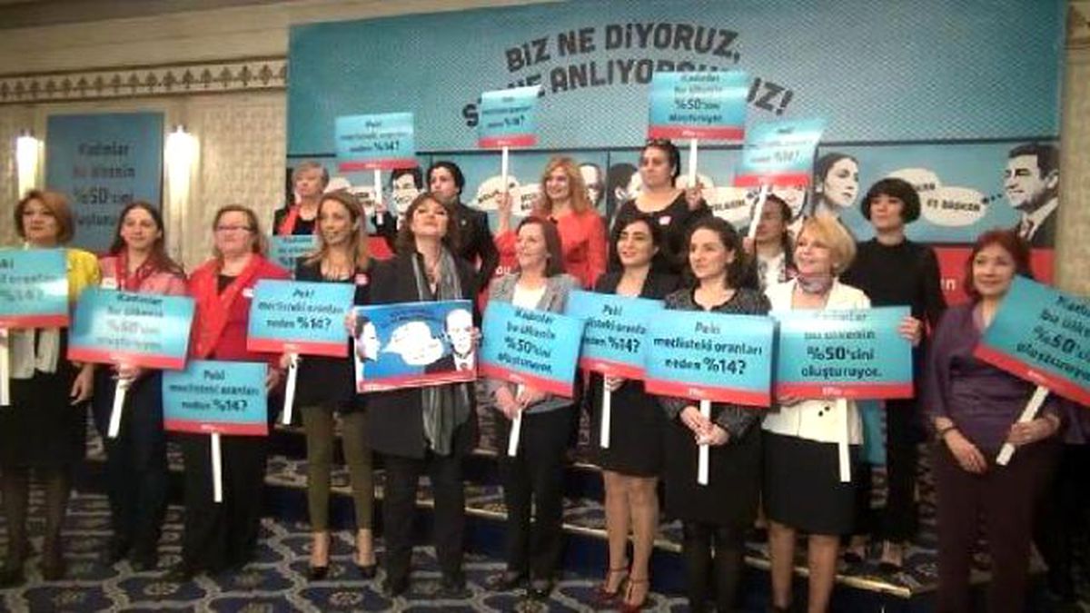 Ka.der\' Den Kadın Adaylara Destek Toplantısı