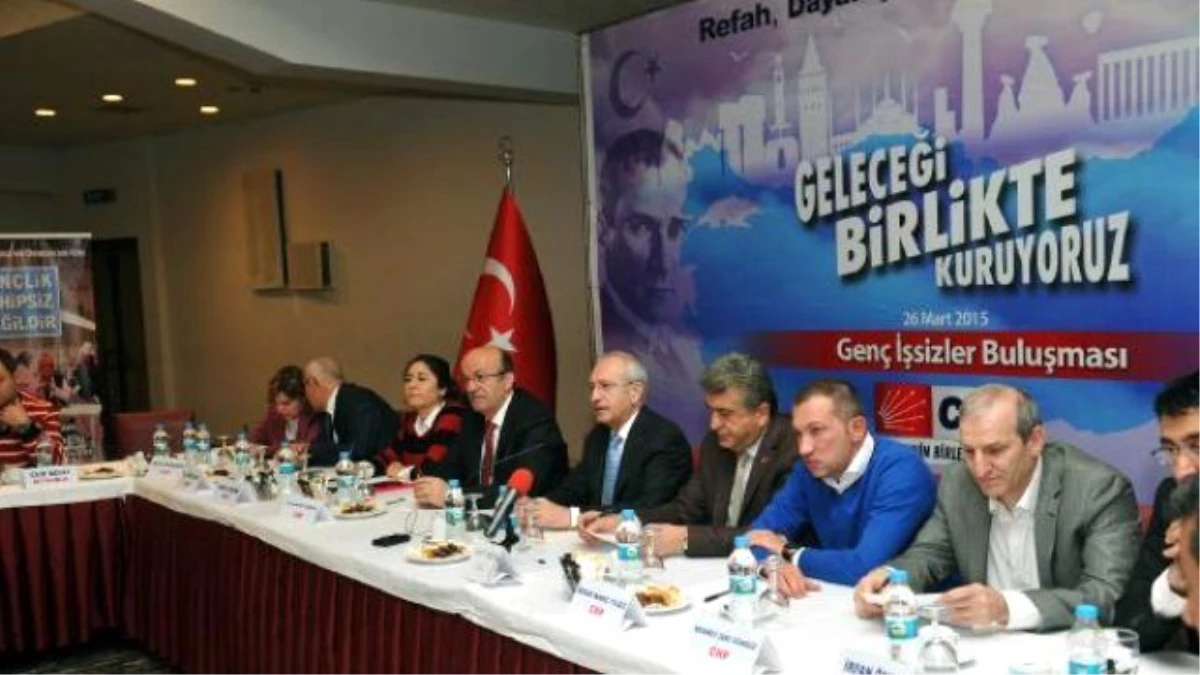 Kılıçdaroğlu, \'Geleceği Birlikte Kuruyoruz Genç İşsizler Buluşması\'na Katıldı (1)