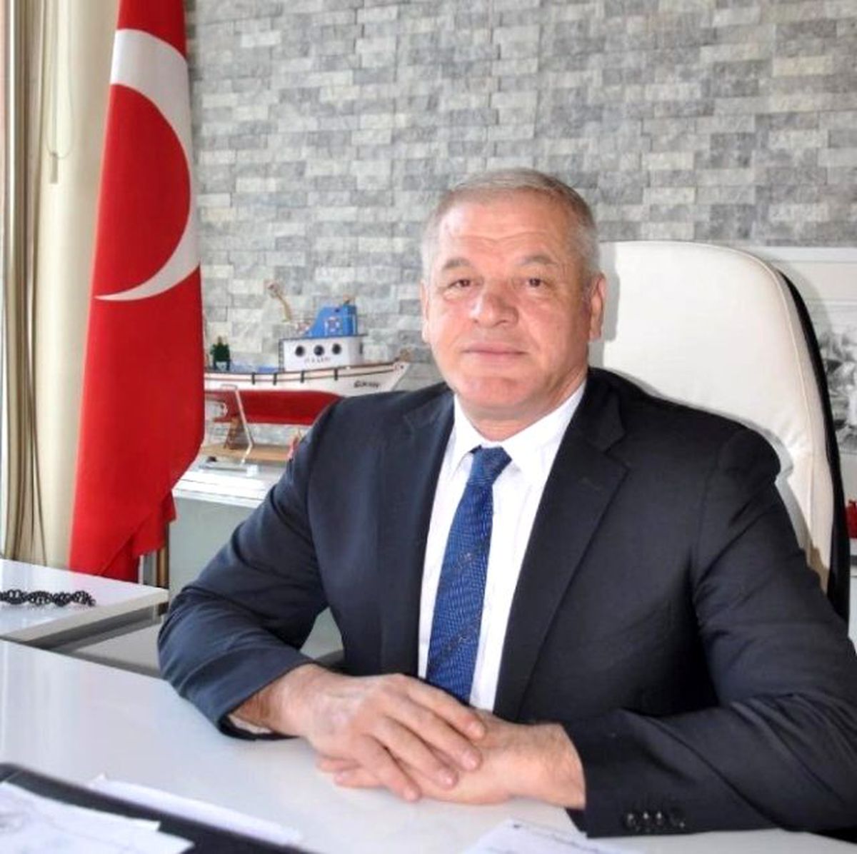 Özkurnaz\'dan Daniş\'e Teşekkür