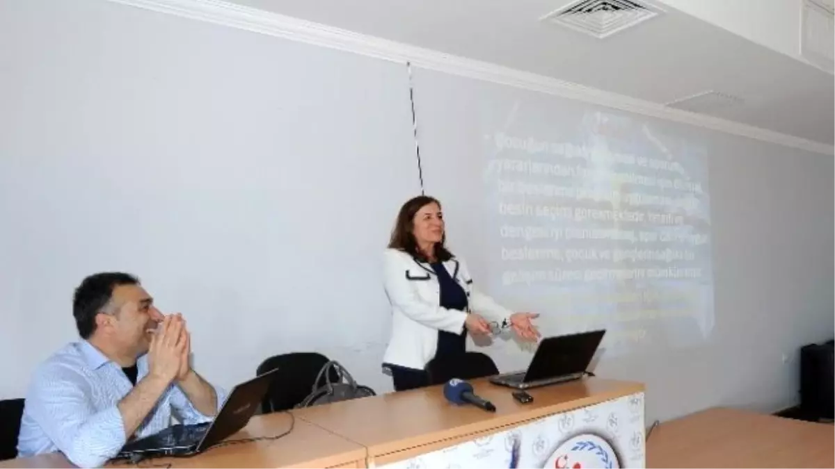 Trabzon\'da Sporcu Psikolojisi ve Beslenme Semineri