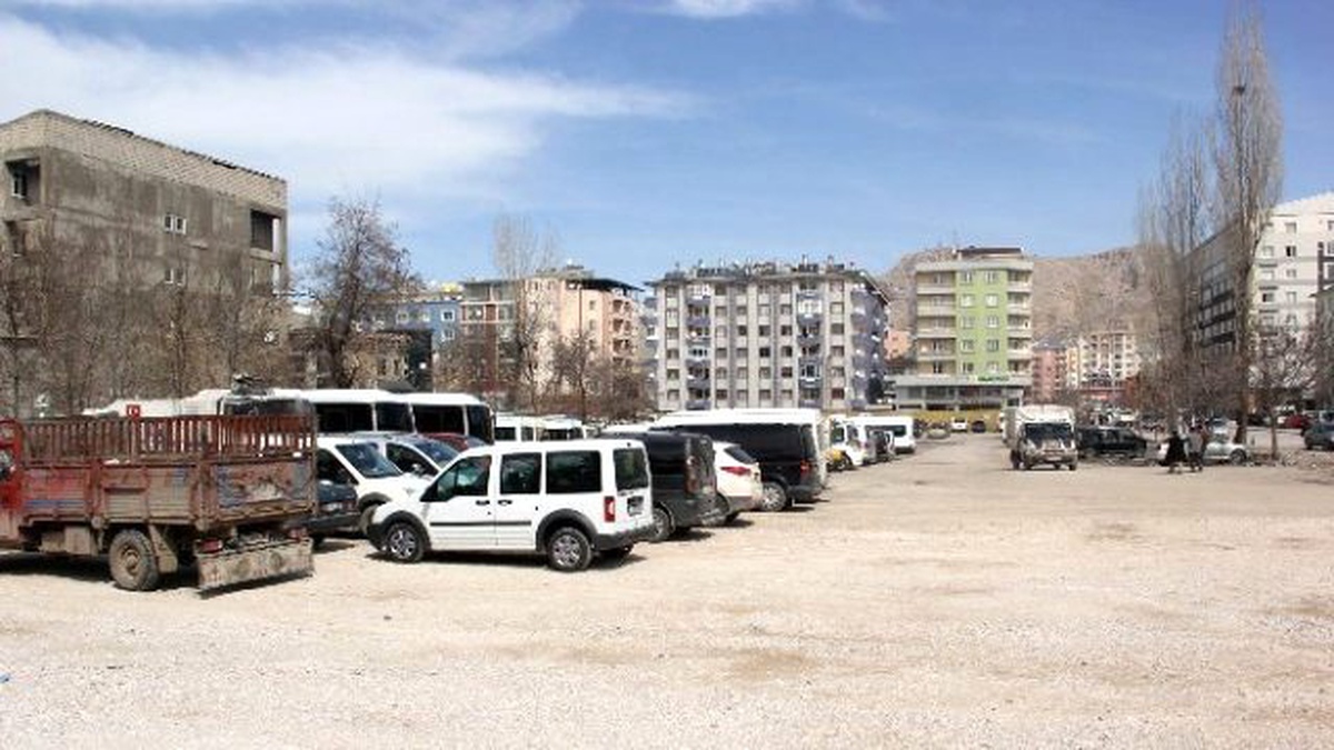 Büyükşehir Belediyesi\'nden Ücretsiz Otopark Hizmeti