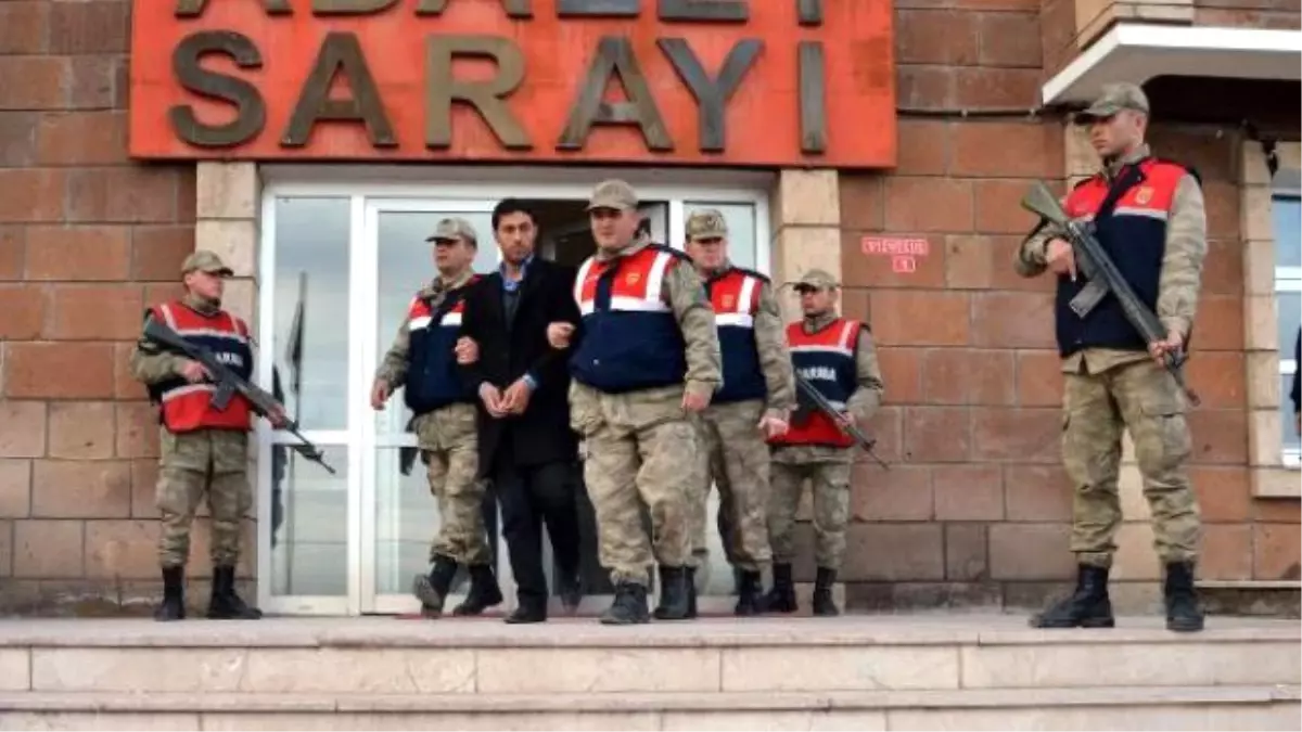Cinayet Zanlısı Askeri Birliğinde Gözaltına Alındı