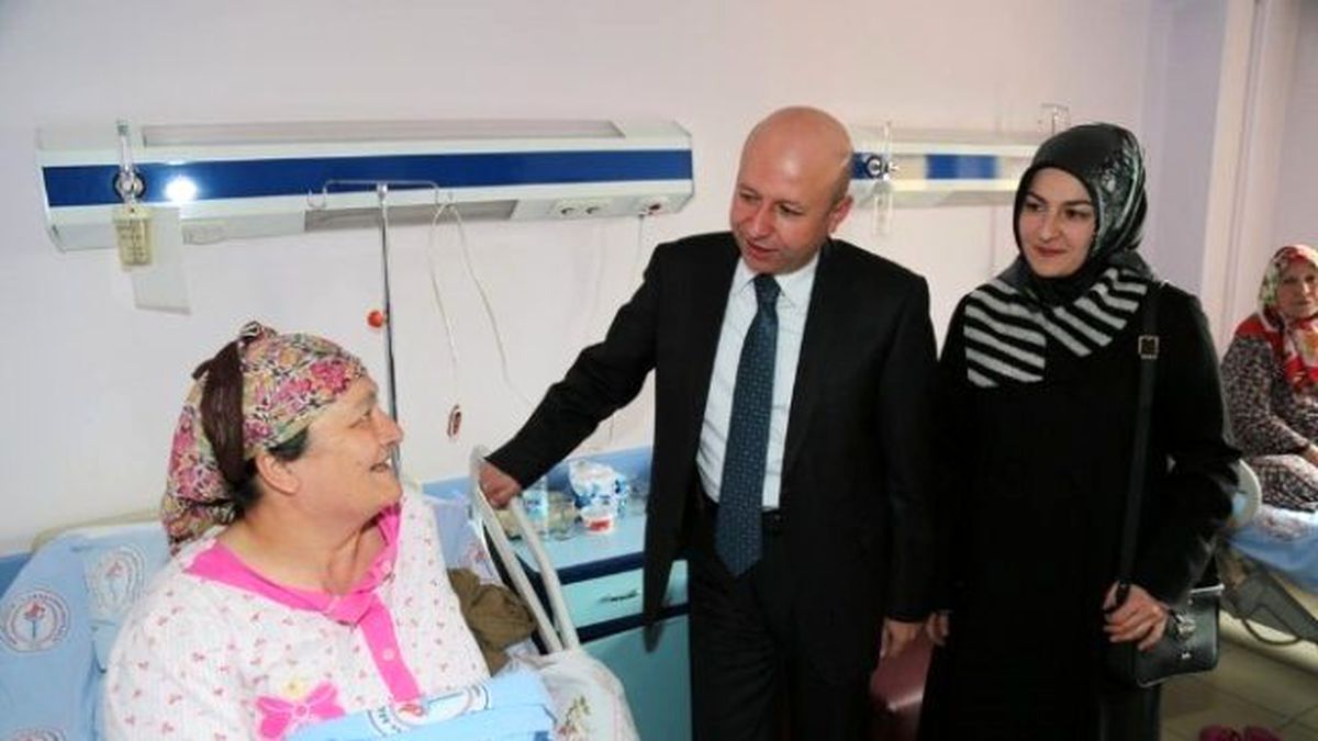 Çolakbayrakdar, \'Yaşlılarımız Baş Tacımızdır
