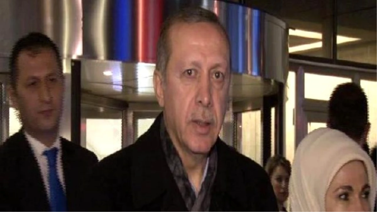 Cumhurbaşkanı Erdoğan, \'Bizim Hikaye\' Filmini İzledi