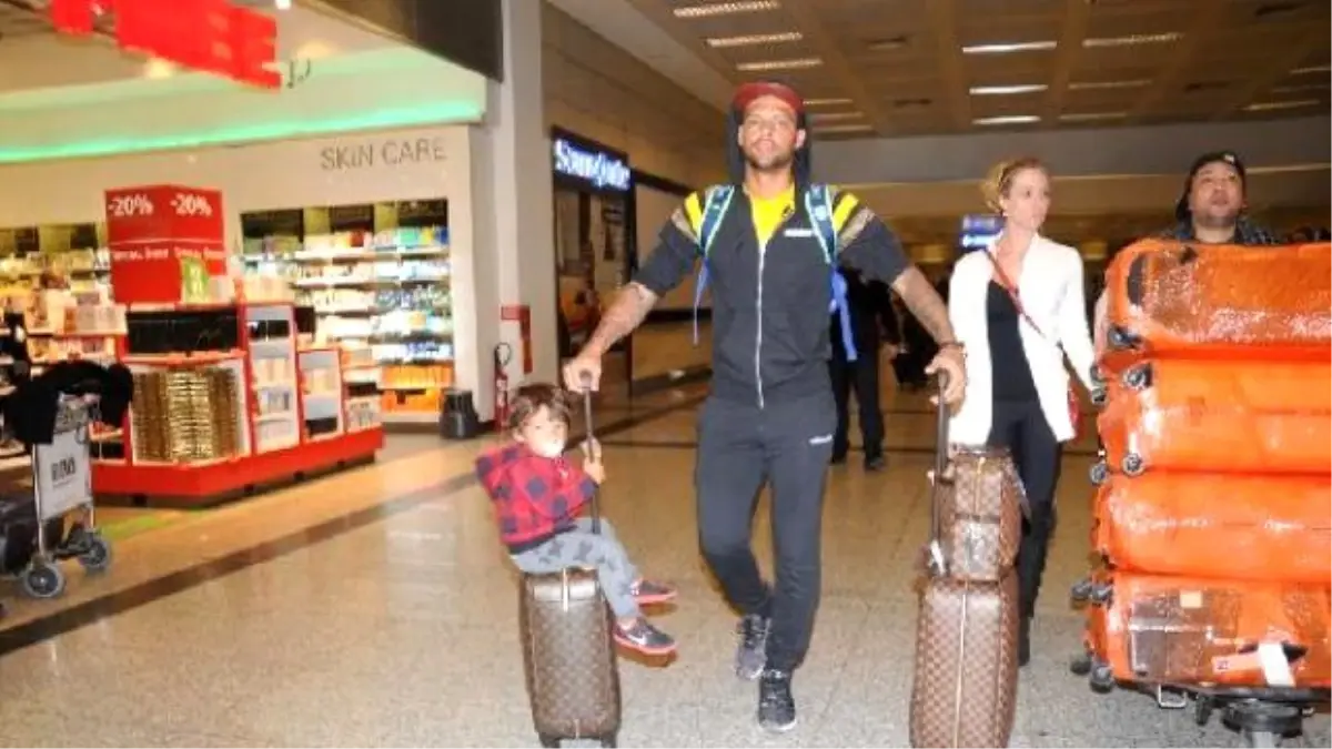 Felipe Melo İstanbul\'da