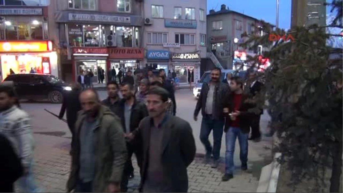 Hakkari Dbp\'den Gözaltı Protestosu