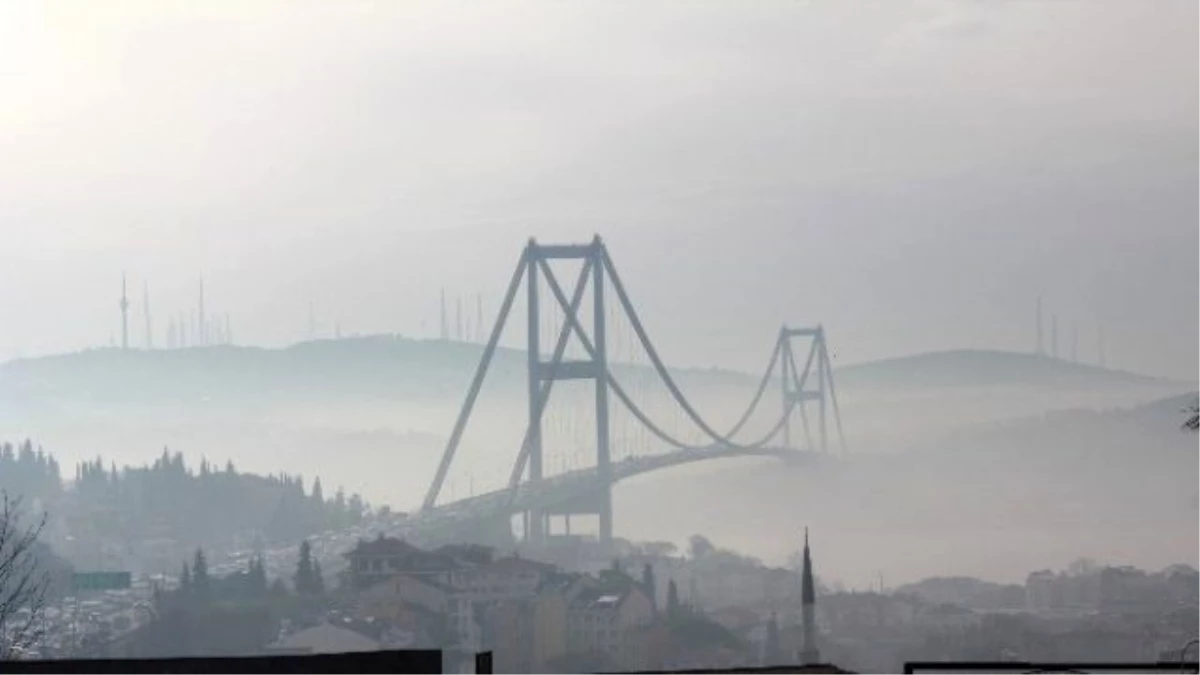 İstanbullular Güne Sisli Başladı