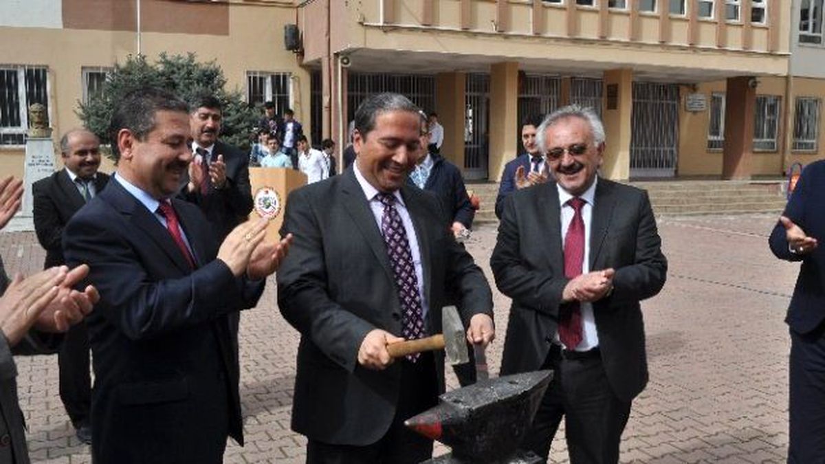Mustafa Germirli Anadolu İmam Hatip Lisesinde Nevruz Bayramı Kutlaması