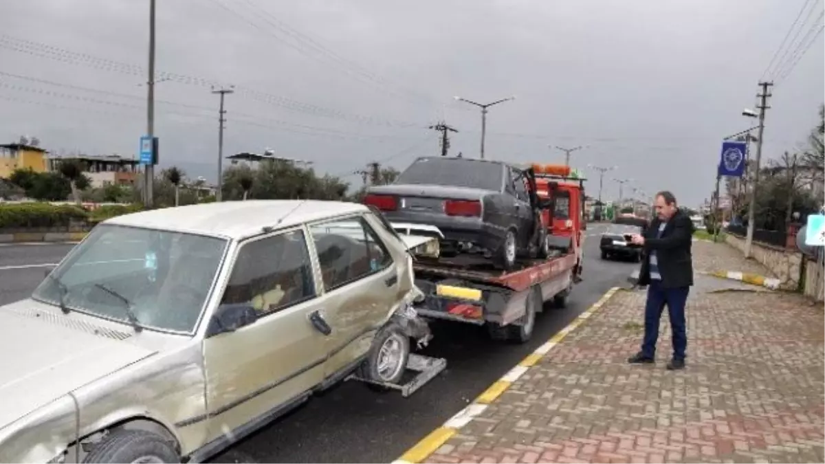 Nazilli\'de Otomobil Çaldılar, Denizli\'de Polise Çarptılar