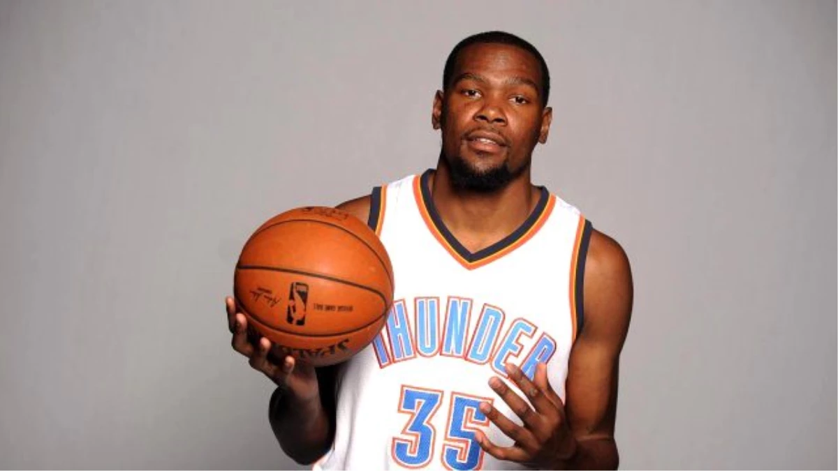 Oklahoma City Thunder\'ın Yıldızı Kevin Durant Sezonu Kapattı