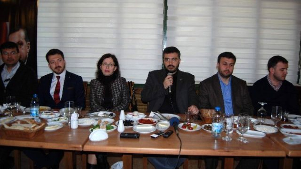 AK Parti\'li Özmen: "Aydın\'da Yüzde 40\'ın Üzerinde Bir Oy Alacağız"