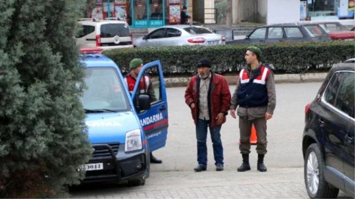 Arkadaşını Barakadan Kovduğu İçin Öldürmüş