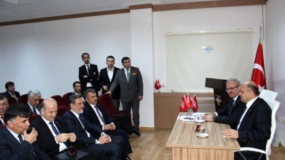 Bakan Fikri Işık\'tan Tse İl Koordinatörlüğü\'ne Ziyaret