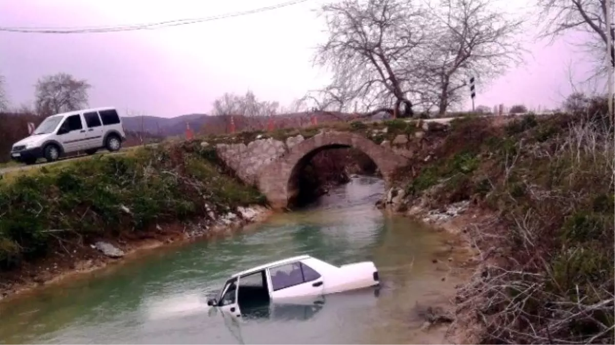 Bu Dereye 9 Ayrı Otomobil Uçtu