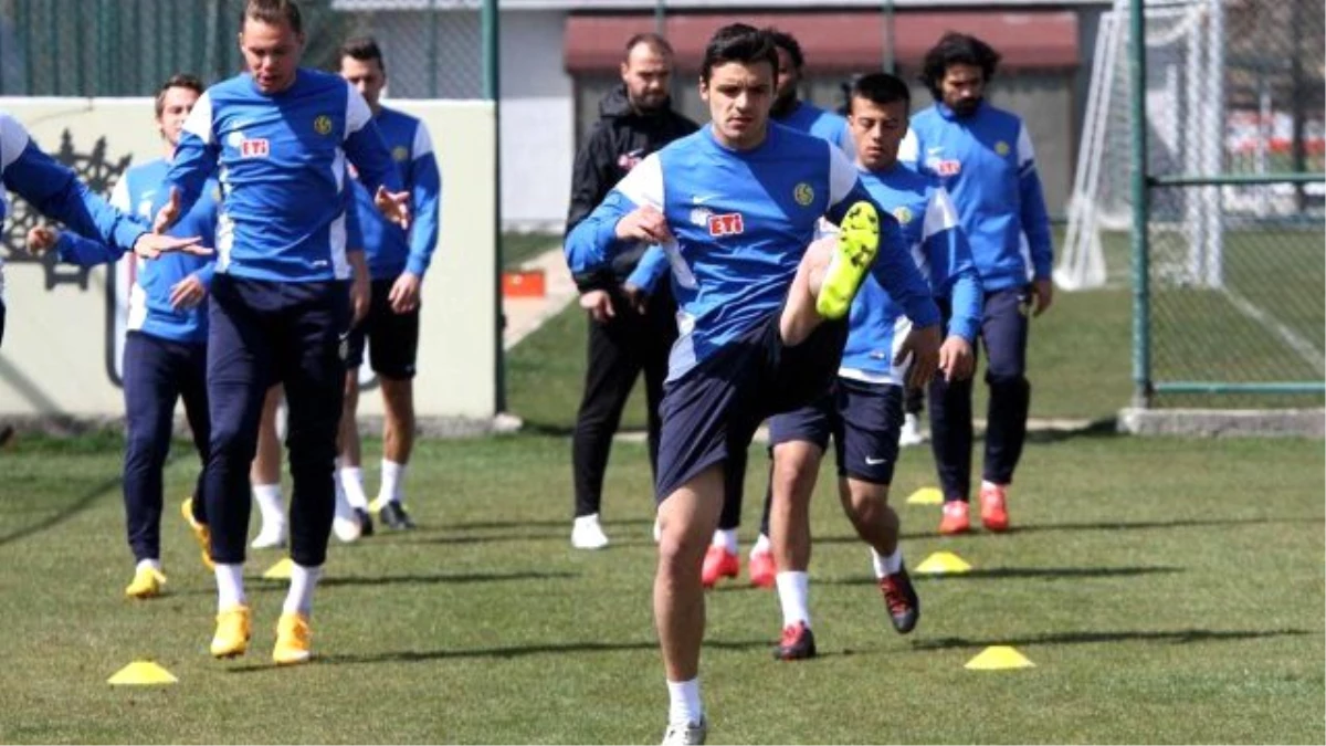 Eskişehirspor\'da Sivasspor Hazırlıkları 6 Eksikle Devam Etti
