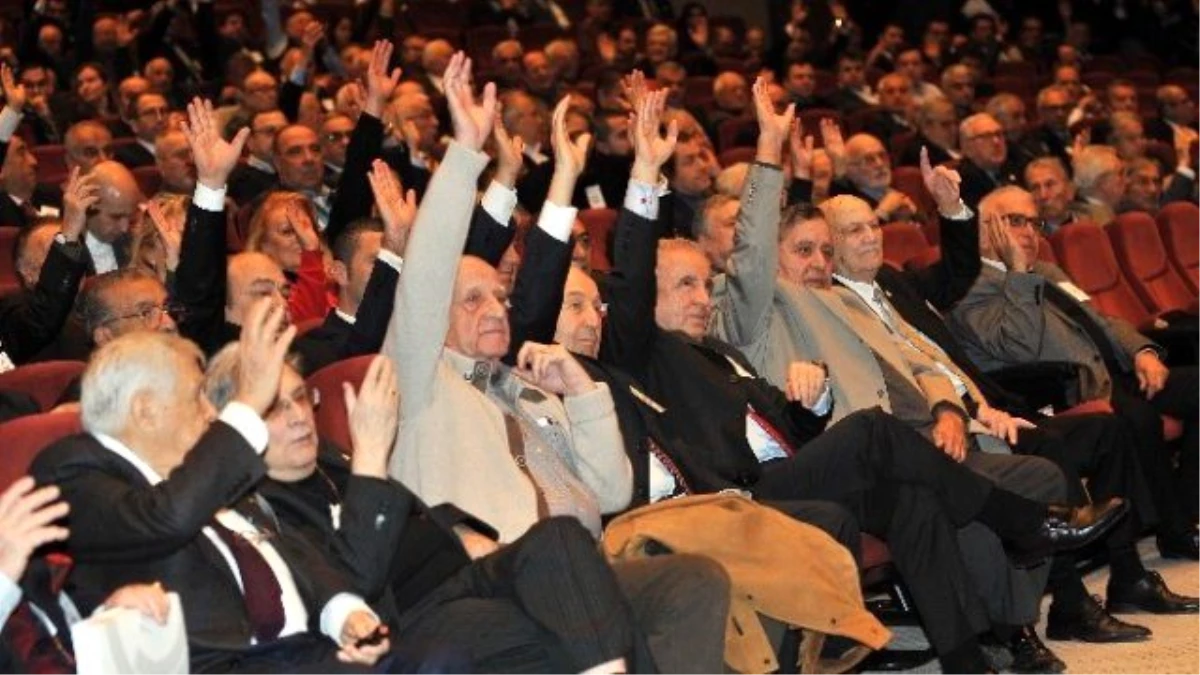 Galatasaray\'ın Yıllık Olağan Genel Kurul Toplantısı Başladı