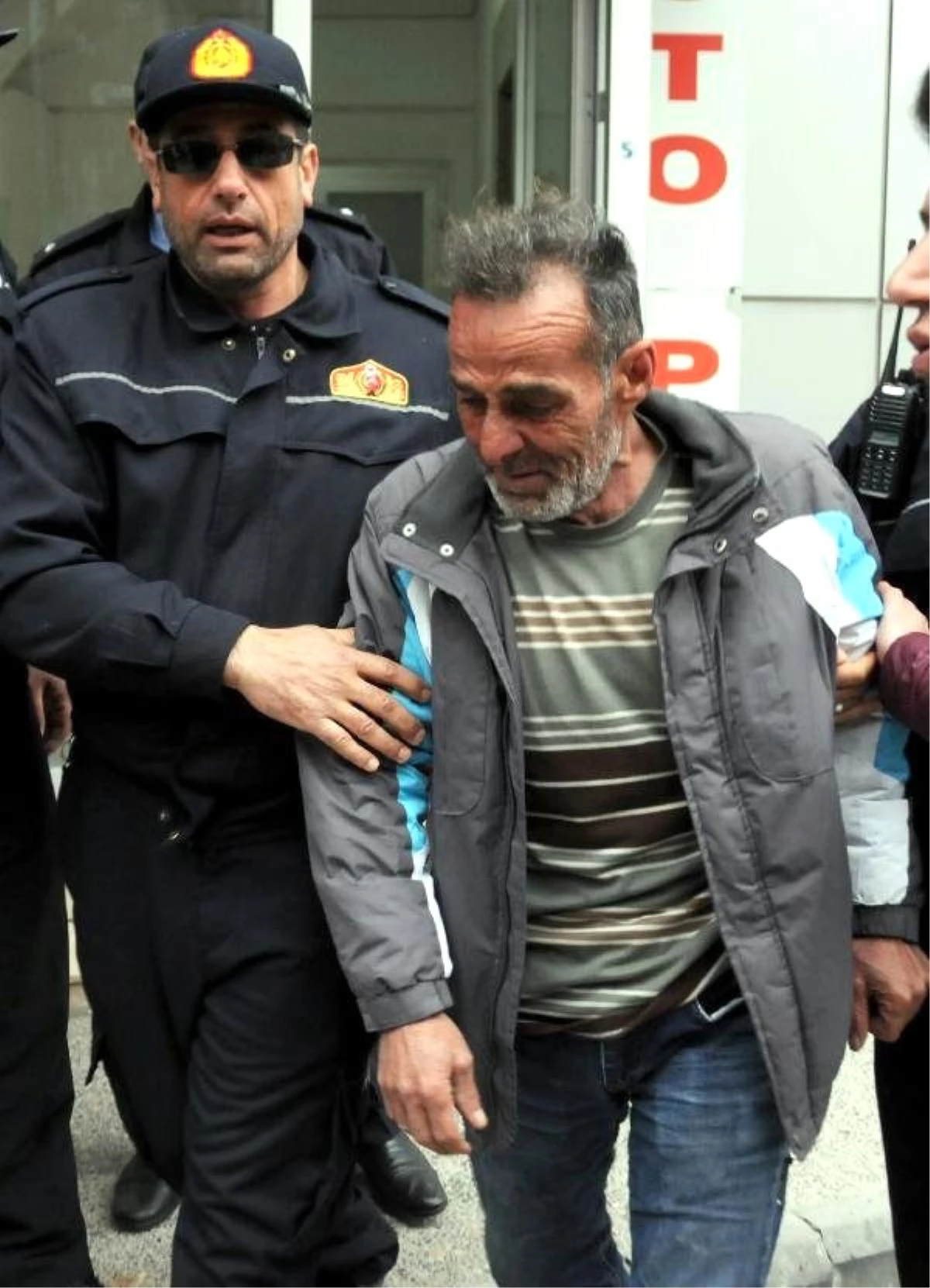 Gaziantep\'te 2 Oğlu Öldürülen Baba İntihar Girişiminde Bulundu