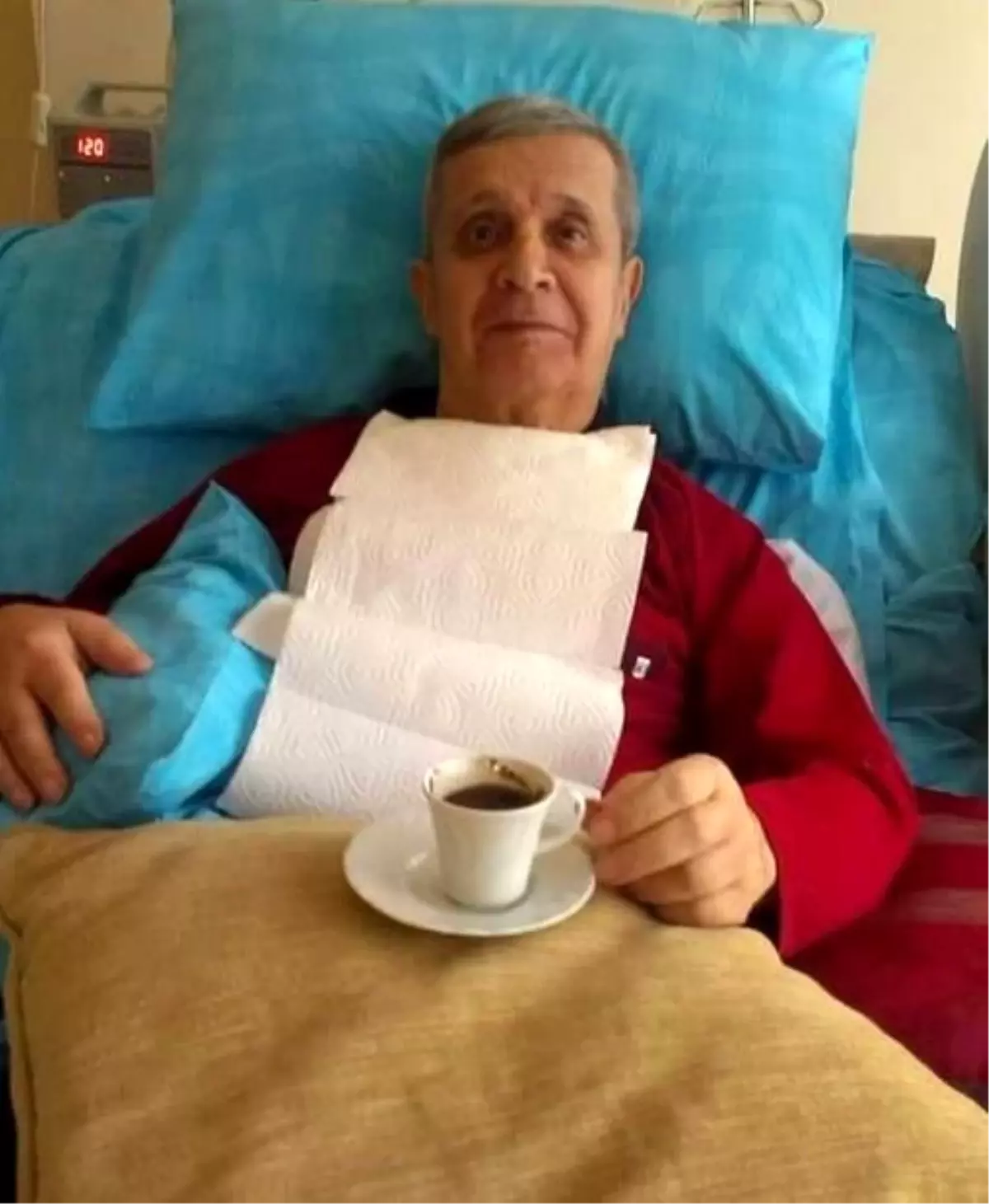 Halit Akçatepe Yürümeye Başladı