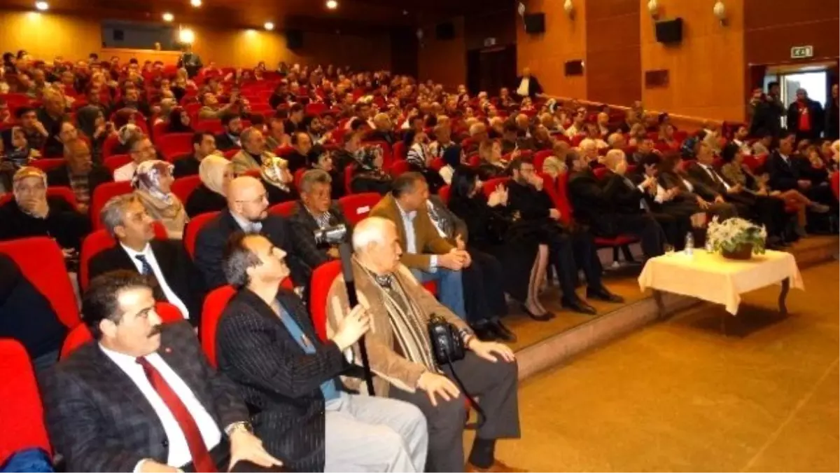 Hüseyin Turgut Yönetimindeki "Yeni Türkiye ve Başkanlık Sistemi" Konferansı Aydın\'da...