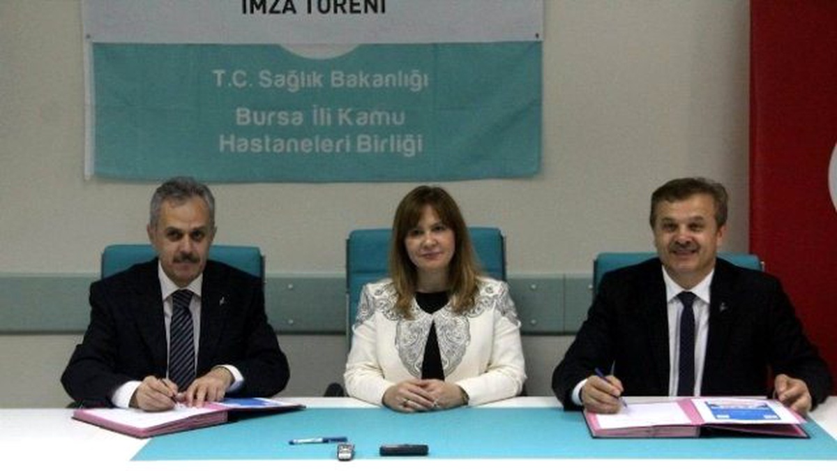 Öğrenciler Hastanelerde Görev Yapıp, Hastalara Yardımcı Olacak