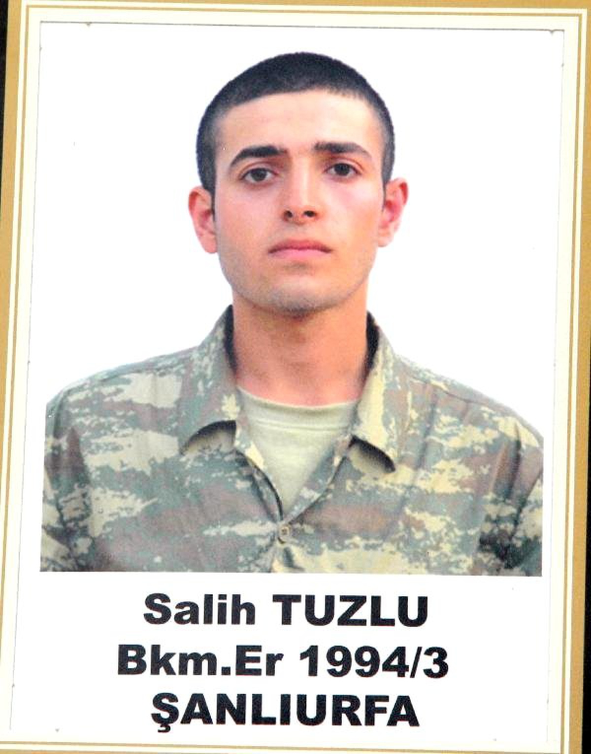 Terhisine 4 Ay Kala Vefat Eden Asker Toprağa Verildi