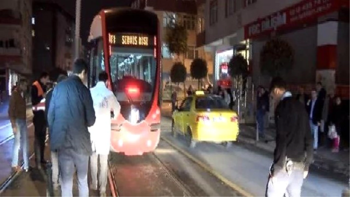 4 Yaşındaki Suriyeli Çocuk Tramvay Altında Kalarak Öldü