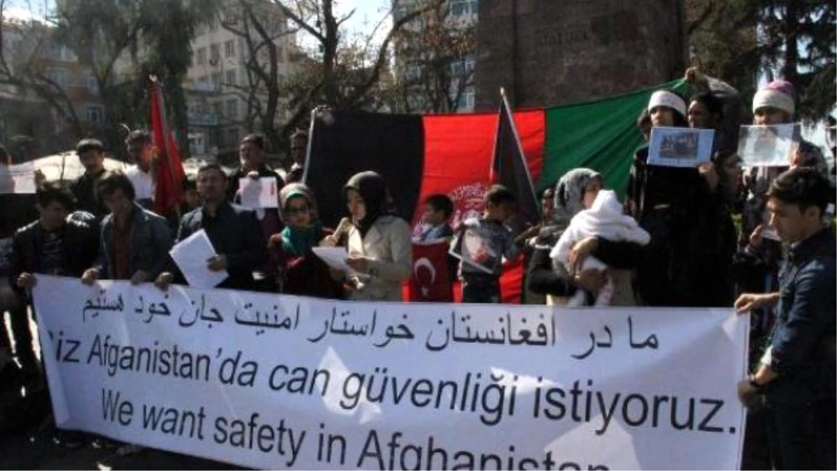 Afganistan\'daki Şiddet Trabzon\'da Protesto Edildi