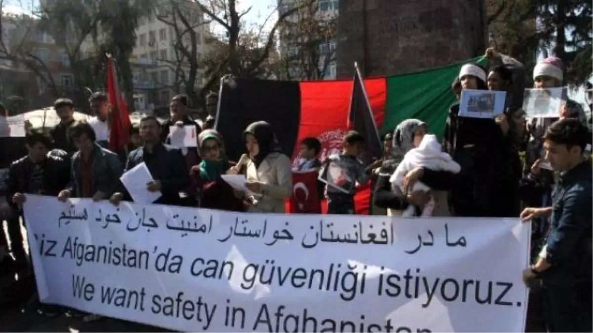 Afganistan\'daki Şiddet Trabzon\'da Protesto Edildi