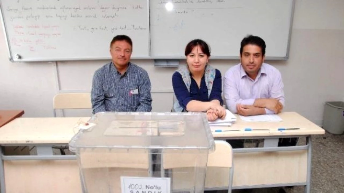 CHP\'nin Afyonkarahisar\'daki Ön Seçimi Sona Erdi