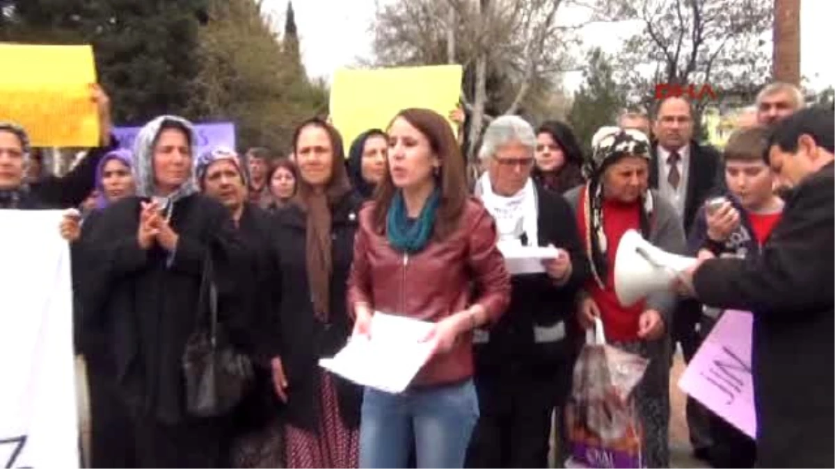 İslahiye\'de Kadın Cinayetleri Protesto Edildi