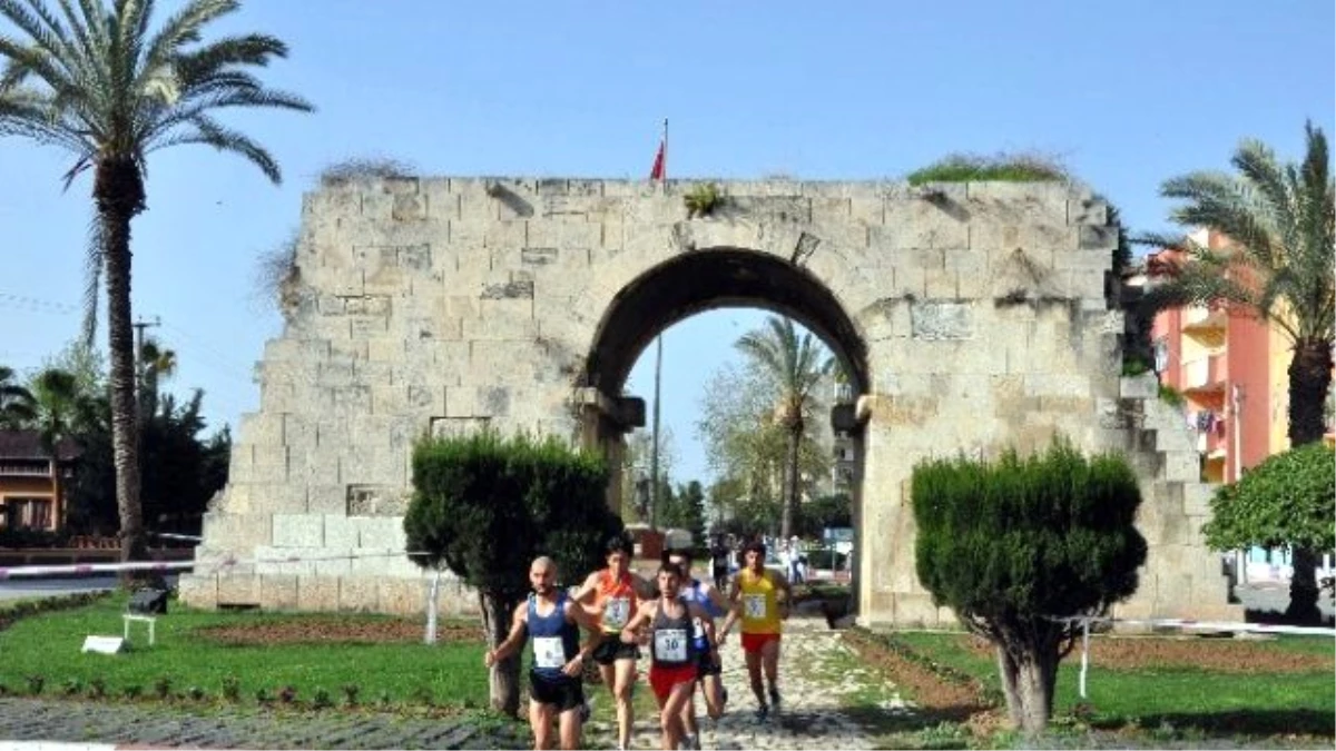 Tarsus Yarı Maratonu\'na Kenyalılar Damga Vurdu