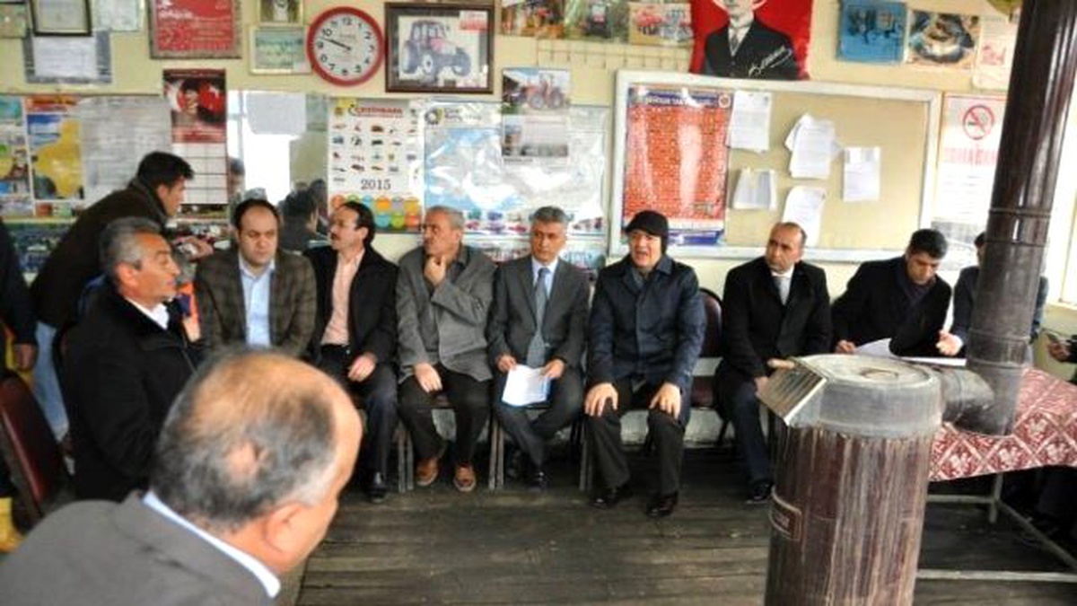 Vali Güner Sandıklı\'da Sel Felaketinin Yaşandığı Bölgede İncelemelerde Bulundu