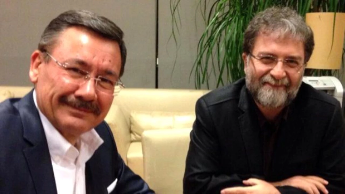 Ahmet Hakan'la Melih Gökçek Twitter'da Atıştı