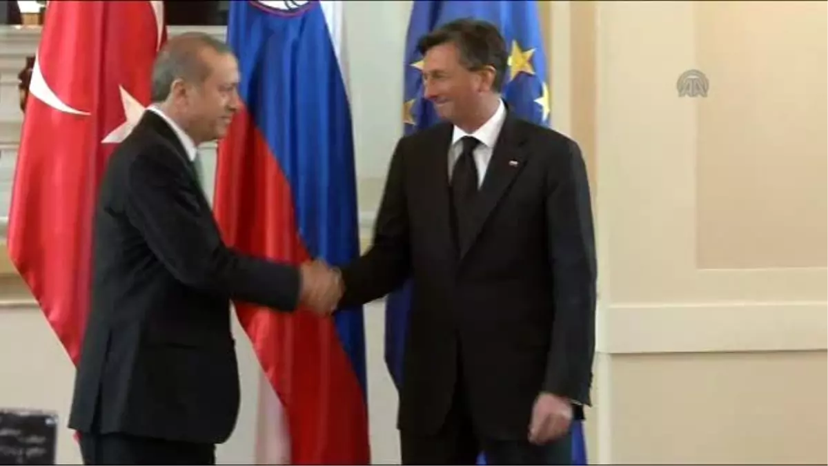 Cumhurbaşkanı Erdoğan Slovenya\'da Resmi Törenle Karşılandı