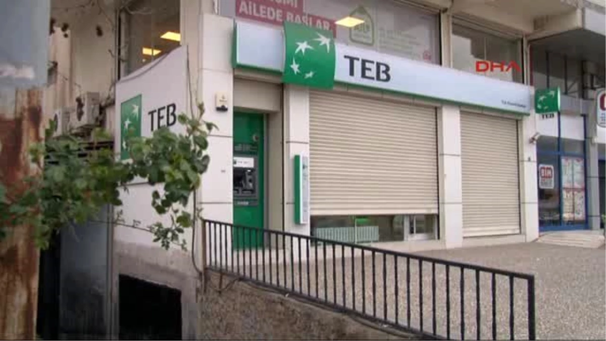 Diyarbakır\'da Banka Güvenlik Görevlisini Yaralayıp 24 Bin Lira Çalan Soyguncu Yakalandı