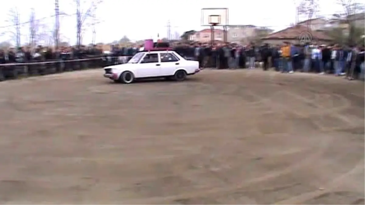 Modifiye Tutkunları Lapseki\'de Bir Araya Geldi