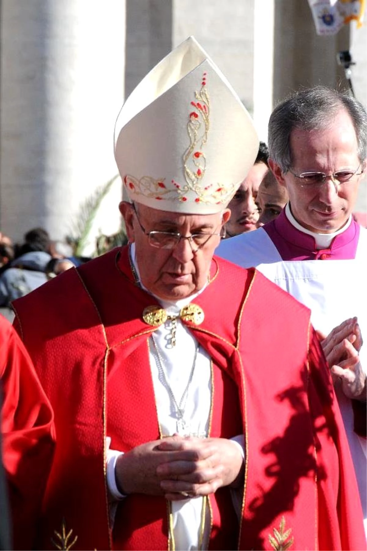 Papa, Germanwings Kurbanları İçin Dua Etti