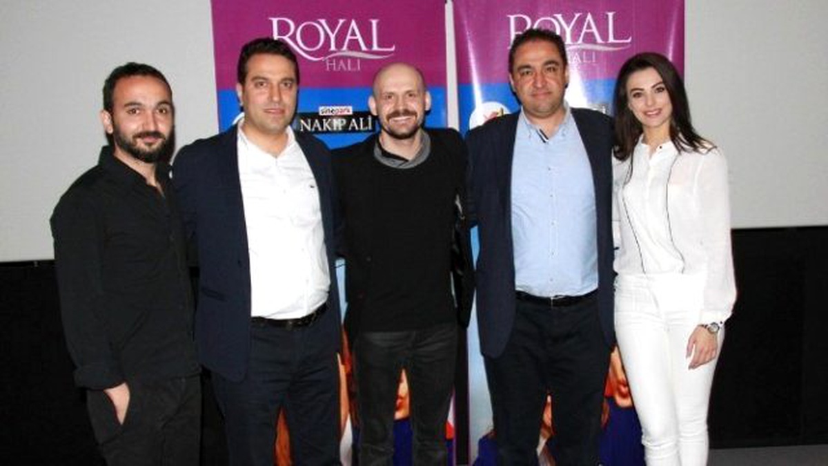 Royal Halı, Güvercin Uçuverdi Filminin Oyuncularını Gaziantepli Sinemaseverlerle Buluşturdu