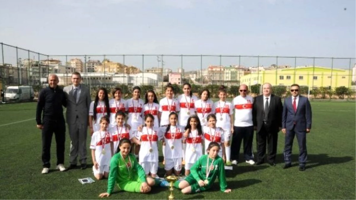 Şehitkamil Belediyesi Çanakkale Futbol Turnuvası Mutlu Sonla Bitti