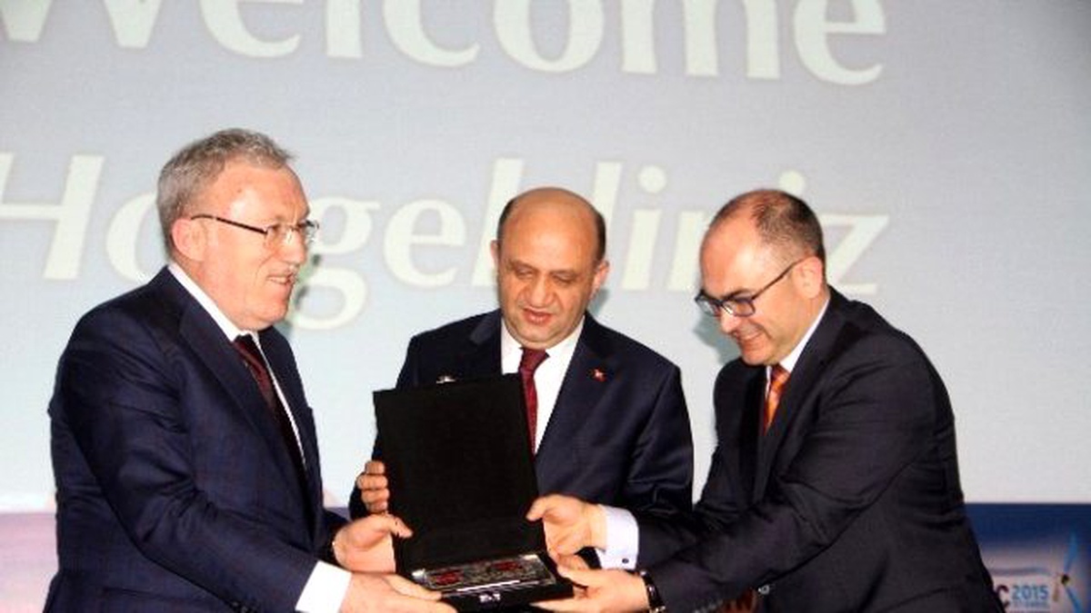 Bakan Işık\'tan Yerli ve Yabancı Yatırımcılara Çağrı