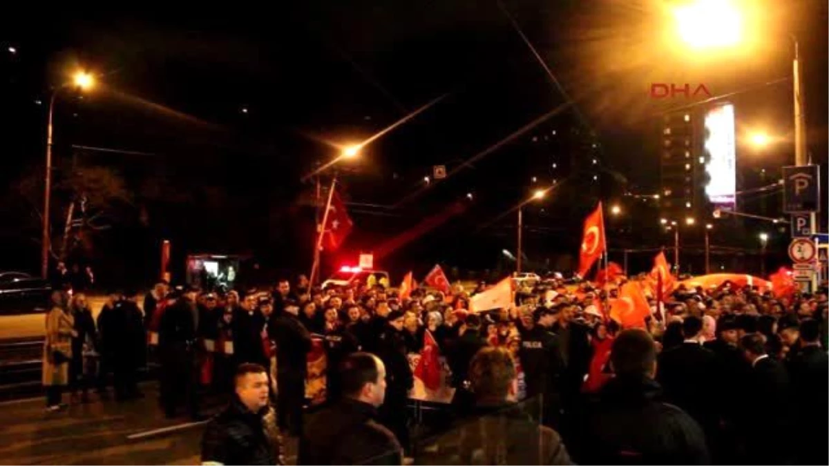 Erdoğan, Avrupa\'da Gece Yarısı Miting Yaptı