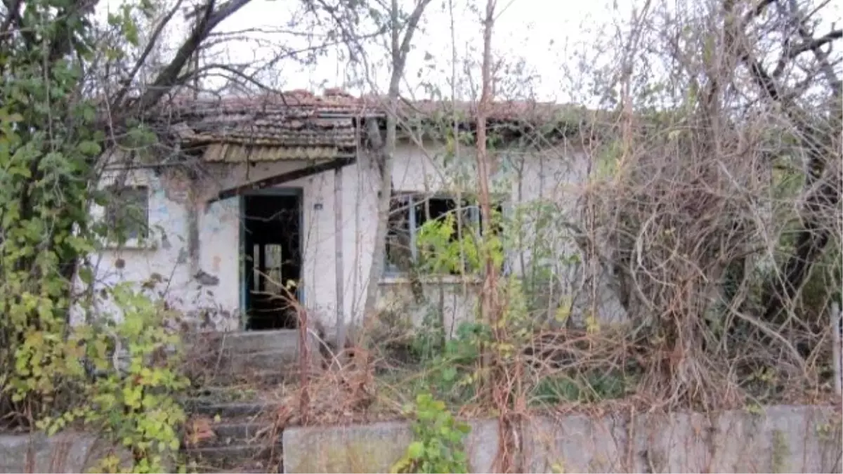 Kartepe Belediyesi Tarihi Koruyarak Restore Ediyor