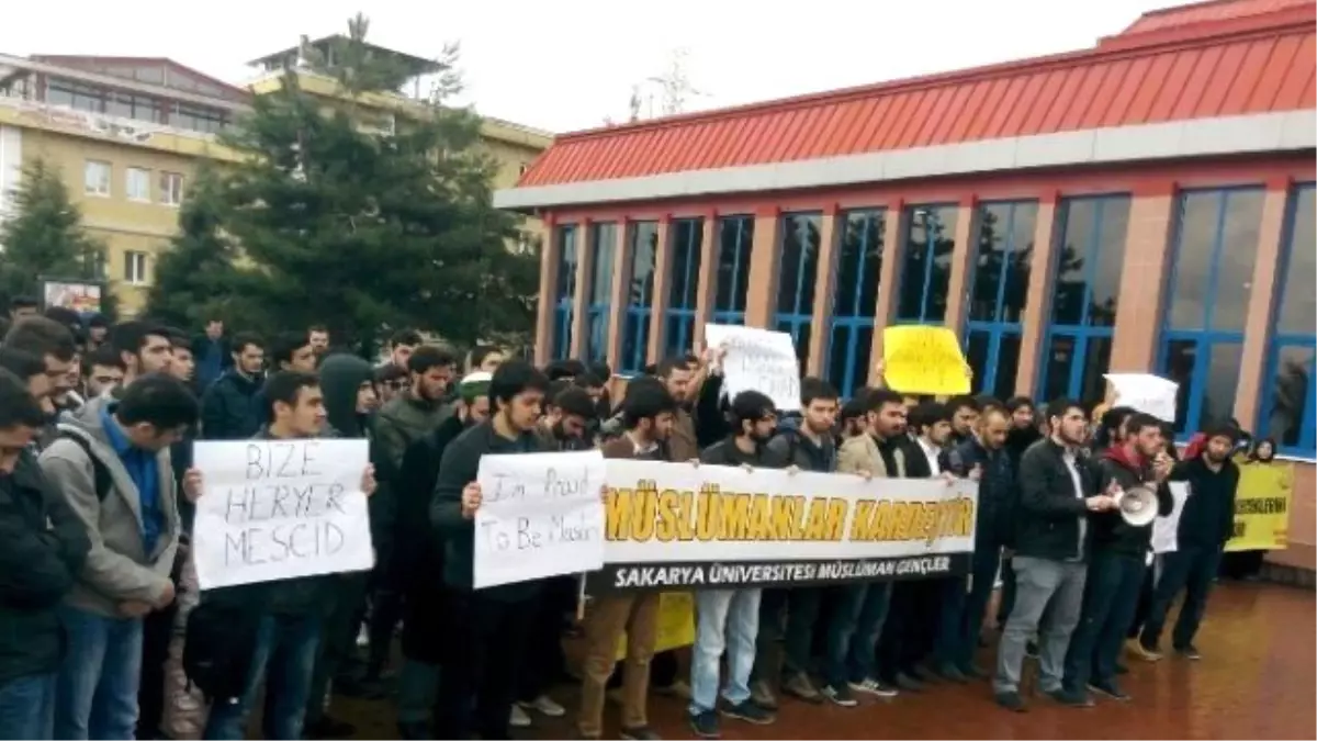 ODTÜ\'de Karşıt Görüşlü Öğrencilerin Kavgası Saü\'de Protesto Edilmeye Devam Etti