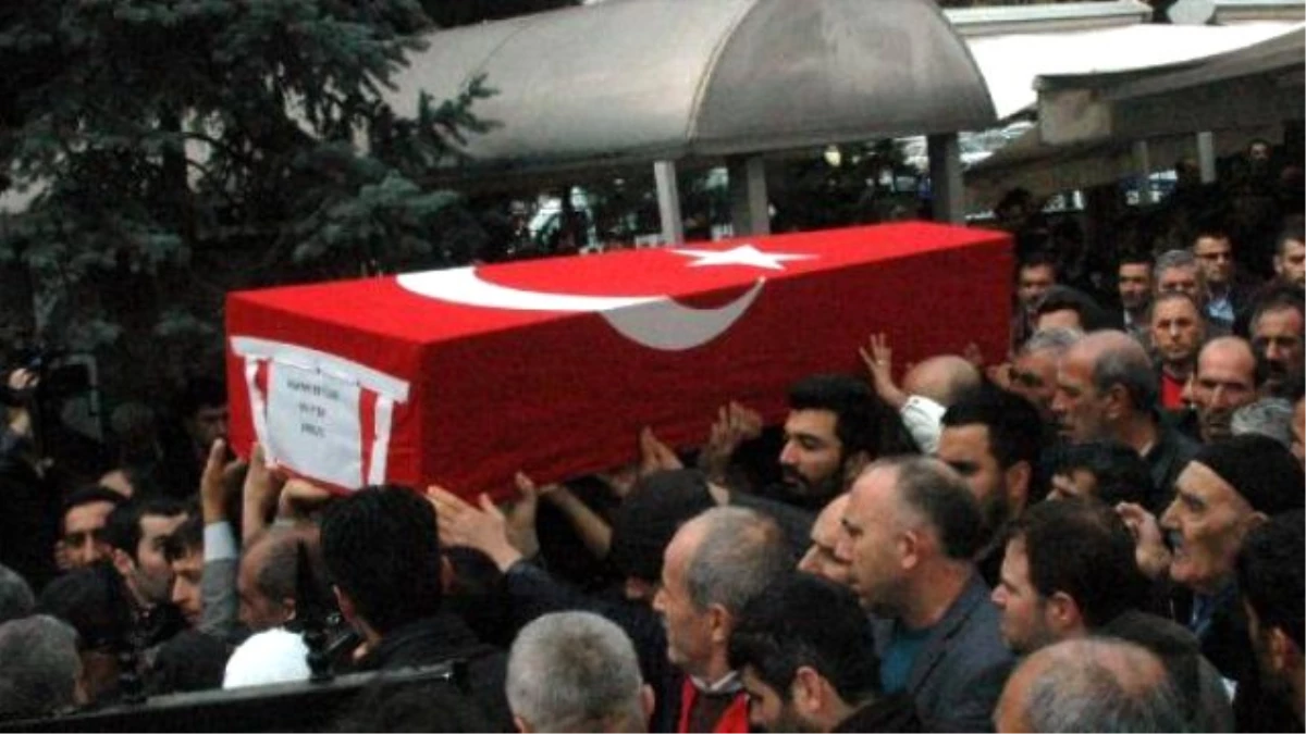 Şehit Er Hakan Ertürk Son Yolculuğuna Uğurlandı