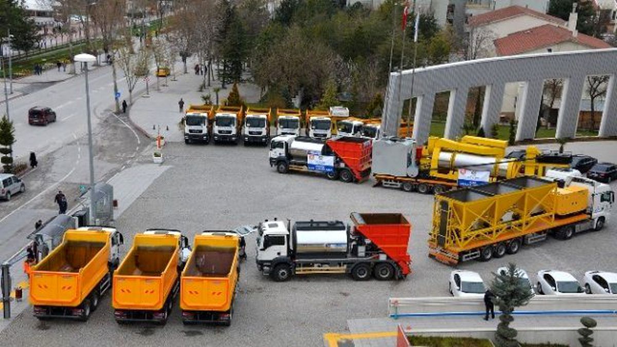 Türkiye\'de İlk: Mobil Konkasör ve Asfalt Plenti